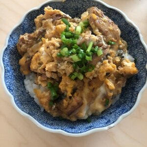 さば缶で簡単！鯖と豆腐のたまご丼